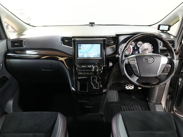 TOYOTA VELLFIRE 2013 Image 31
