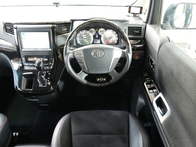 TOYOTA VELLFIRE 2013 Image 31