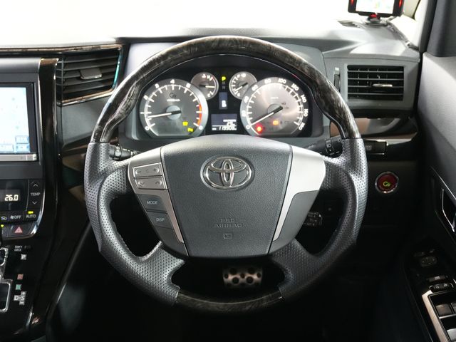 TOYOTA VELLFIRE 2013 Image 31