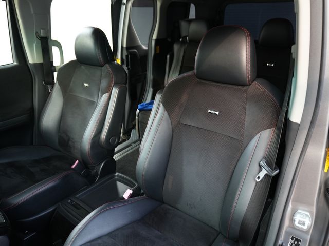 TOYOTA VELLFIRE 2013 Image 31