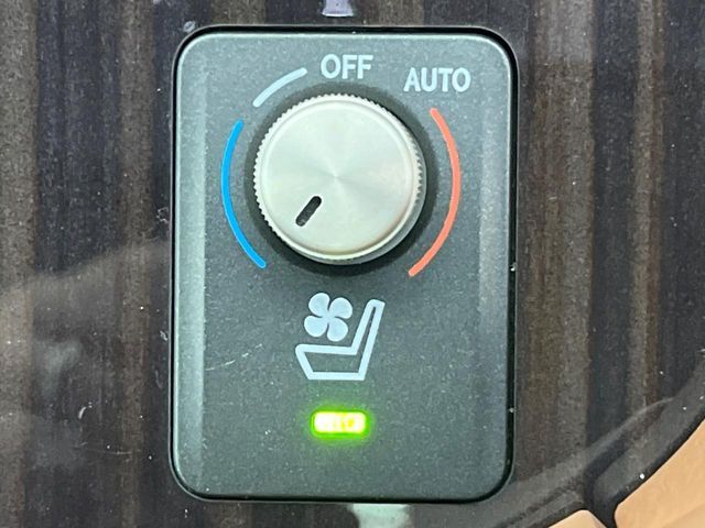 TOYOTA LEXUS LS460 2013 Image 31