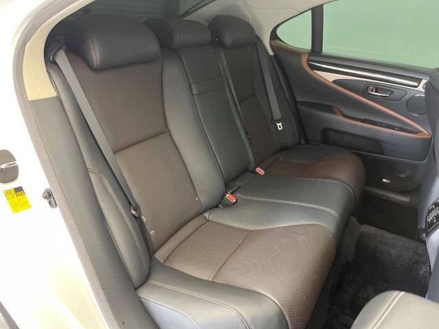 TOYOTA LEXUS LS460 2013 Image 31