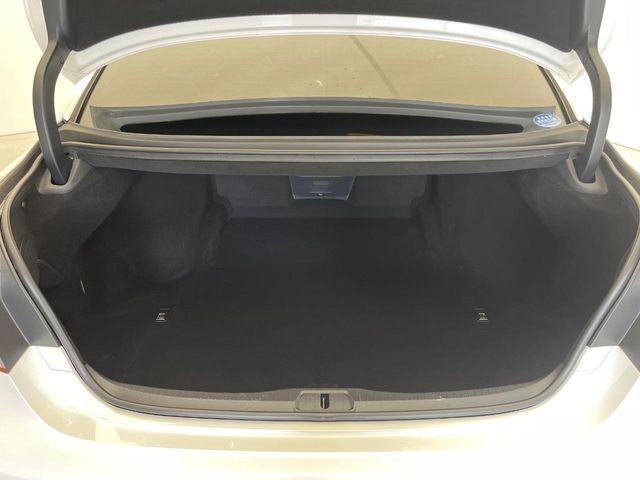 TOYOTA LEXUS LS460 2013 Image 31