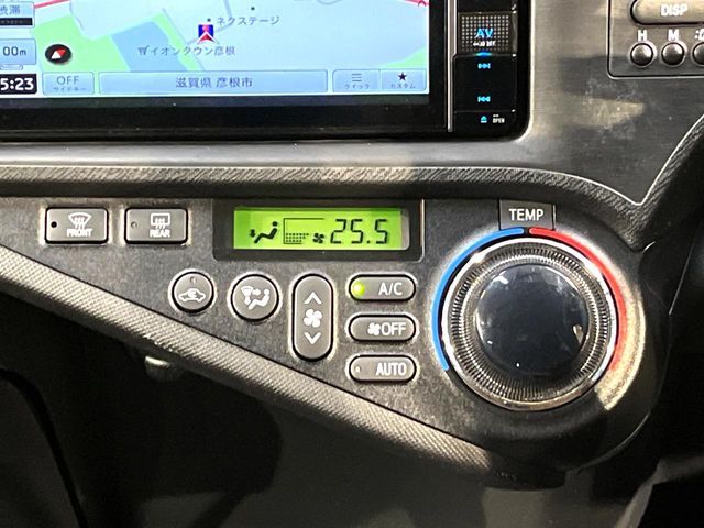 TOYOTA AQUA 2012 Image 31