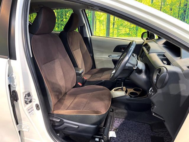 TOYOTA AQUA 2012 Image 31