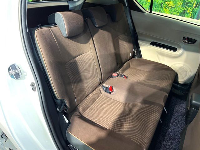 TOYOTA AQUA 2012 Image 31