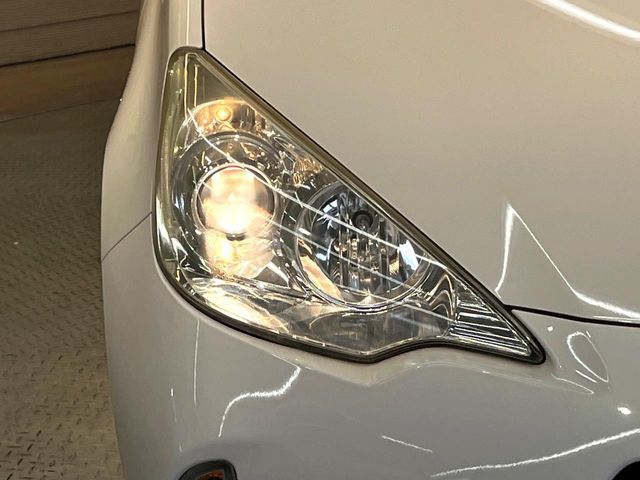 TOYOTA AQUA 2012 Image 31