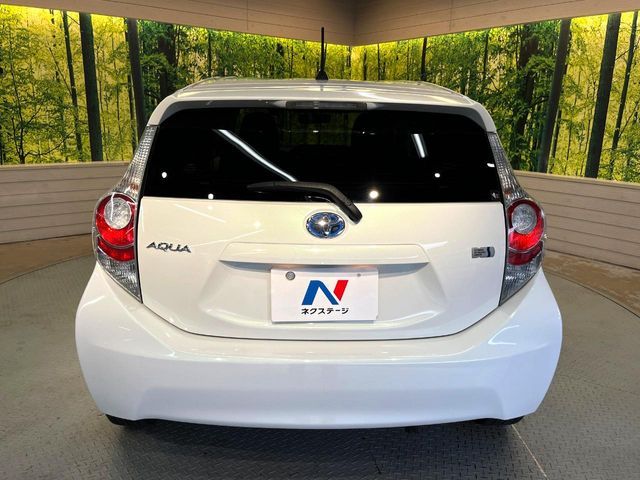 TOYOTA AQUA 2012 Image 31