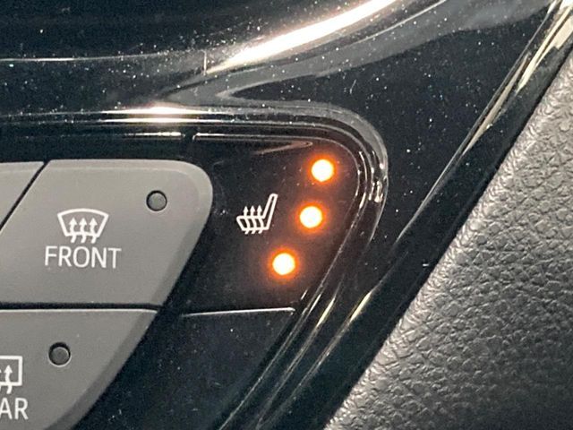 TOYOTA C-HR 2017 Image 31