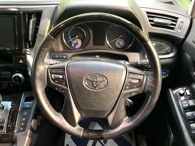 TOYOTA VELLFIRE  HYBRID 4WD 2017 Image 31