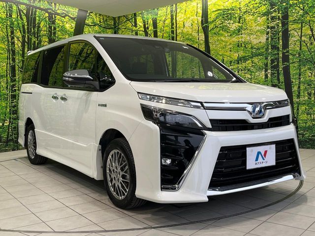 TOYOTA VOXY HYBRID 2019 Image 31