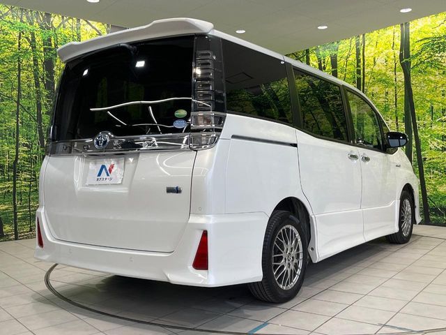 TOYOTA VOXY HYBRID 2019 Image 31