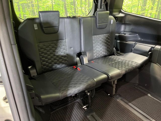 TOYOTA VOXY 2023 Image 31