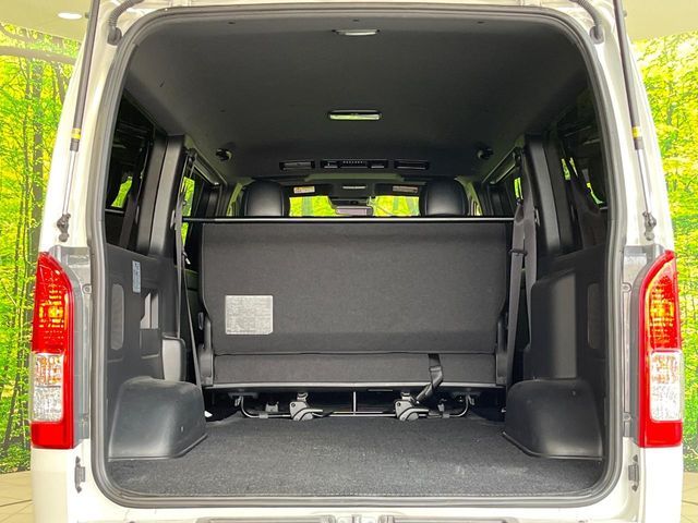 TOYOTA HIACE VAN 2WD 2023 Image 31