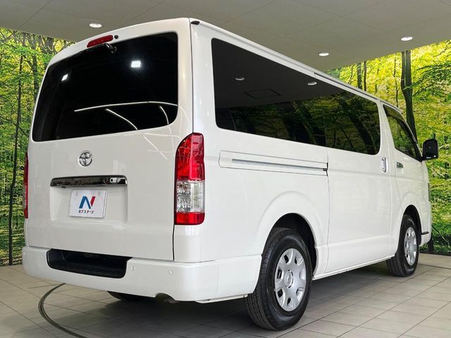 TOYOTA HIACE VAN 2WD 2023 Image 31