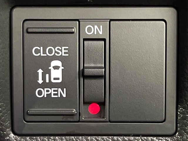 HONDA N BOX CUSTOM 2021 Image 31