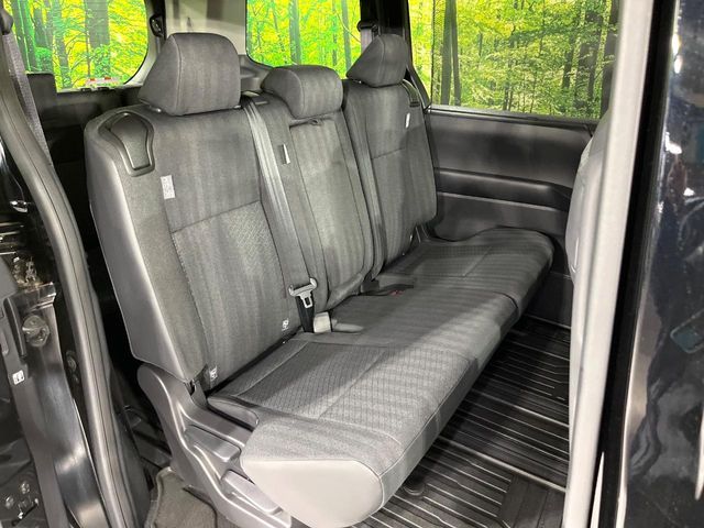 TOYOTA NOAH HYBRID 2024 Image 31