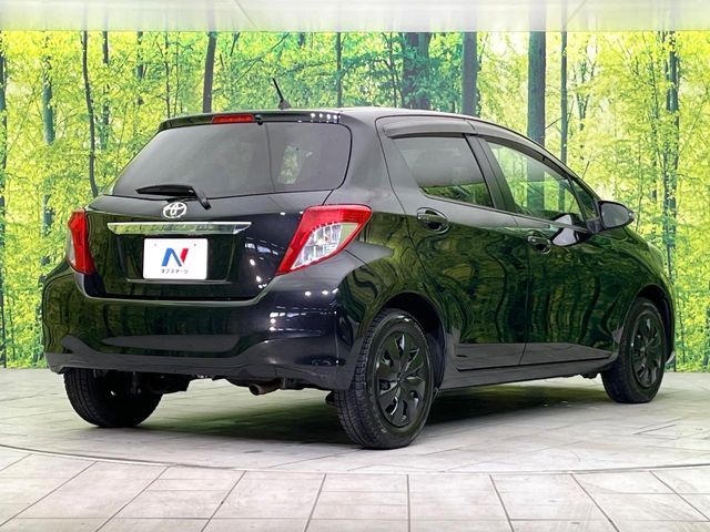 TOYOTA VITZ 2013 Image 31