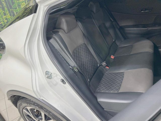 TOYOTA C-HR 2019 Image 31