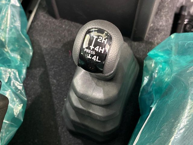 SUZUKI JIMNY NOMADE 2026 Image 31