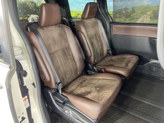 TOYOTA ESQUIRE 2017 Image 31