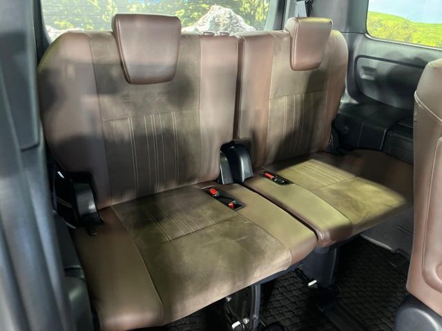 TOYOTA ESQUIRE 2017 Image 31