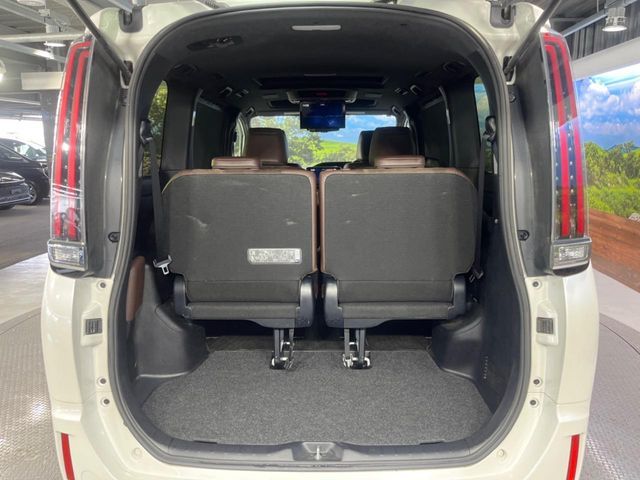 TOYOTA ESQUIRE 2017 Image 31