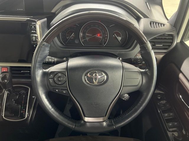 TOYOTA ESQUIRE 2017 Image 31