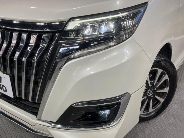 TOYOTA ESQUIRE 2017 Image 31