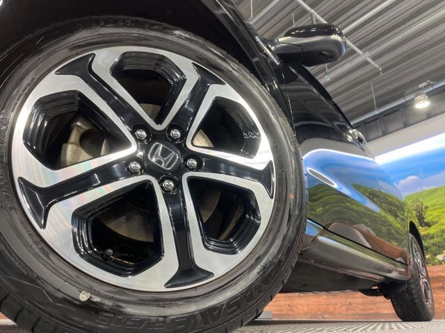 HONDA VEZEL HYBRID 2017 Image 31