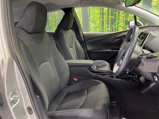 TOYOTA PRIUS 2018 Image 31