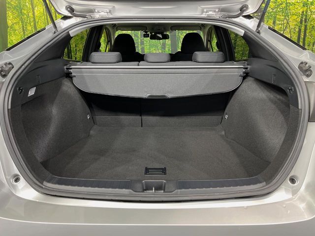 TOYOTA PRIUS 2018 Image 31