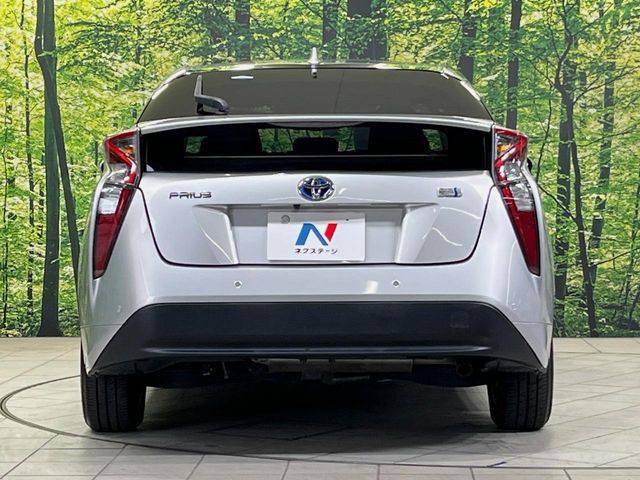 TOYOTA PRIUS 2018 Image 31