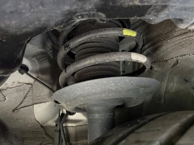 TOYOTA PRIUS 2018 Image 31