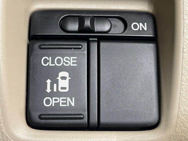 HONDA N BOX 2012 Image 31