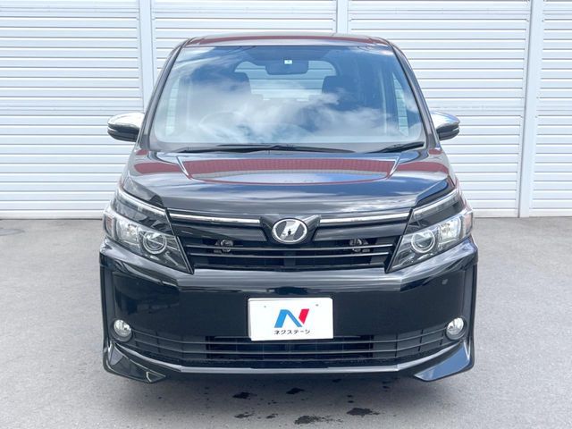 TOYOTA VOXY 2016 Image 31
