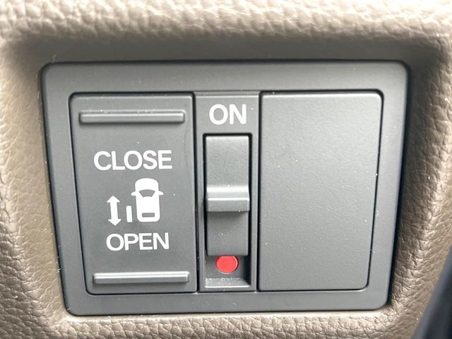 HONDA N BOX 2023 Image 31