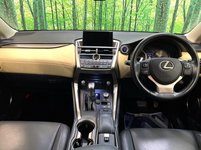 TOYOTA LEXUS NX300H 2014 Image 31