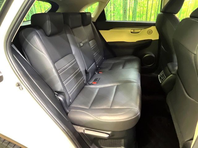 TOYOTA LEXUS NX300H 2014 Image 31