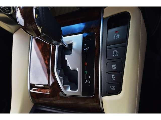 TOYOTA VELLFIRE  HYBRID 4WD 2019 Image 31