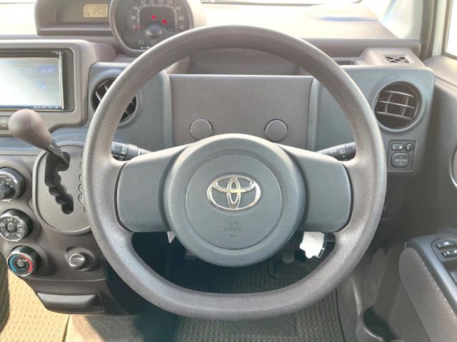 TOYOTA SPADE 2013 Image 31