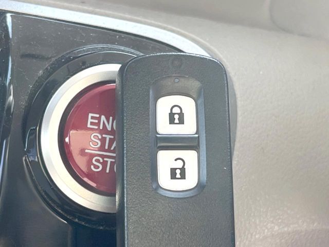 HONDA N BOX 2013 Image 31