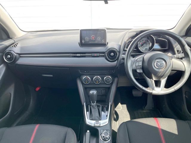 MAZDA DEMIO 2016 Image 31