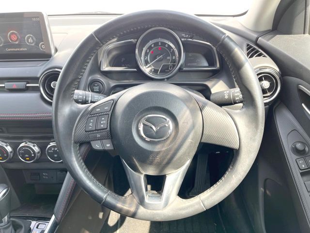 MAZDA DEMIO 2016 Image 31