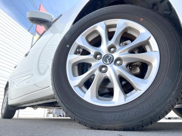 MAZDA DEMIO 2016 Image 31