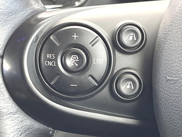 BMW MINI COOPER SD C 2018 Image 31