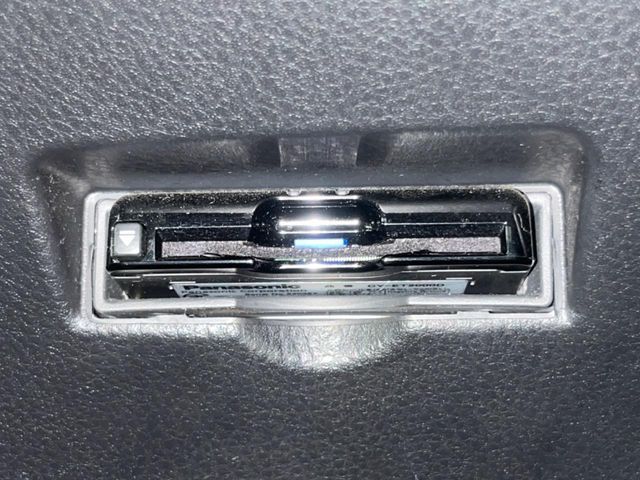 TOYOTA C-HR 2018 Image 31