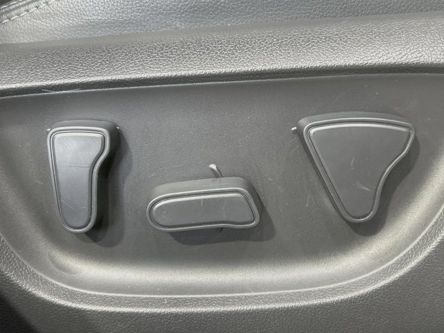 TOYOTA YARIS CROSS HYBRID 2023 Image 31