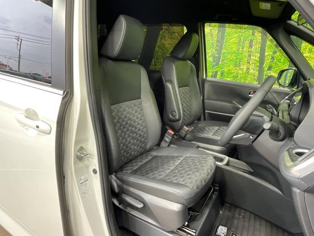 TOYOTA VOXY HYBRID 2024 Image 31