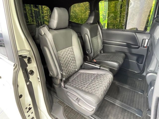 TOYOTA VOXY HYBRID 2024 Image 31